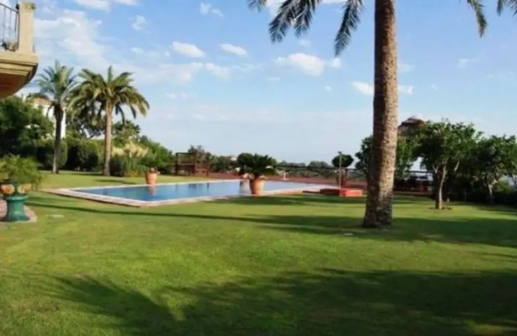 Classic Luxury Estate in La Zagaleta | 7 Bedrooms | €8.95M 12
