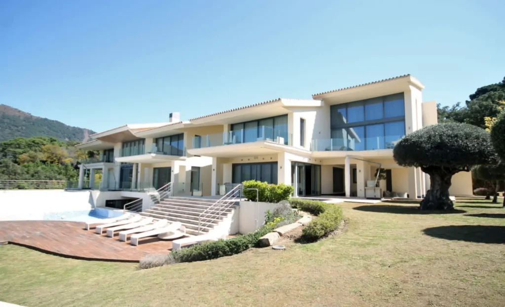 Contemporary Grand Estate in La Zagaleta | 9 Bedrooms | €9M 1