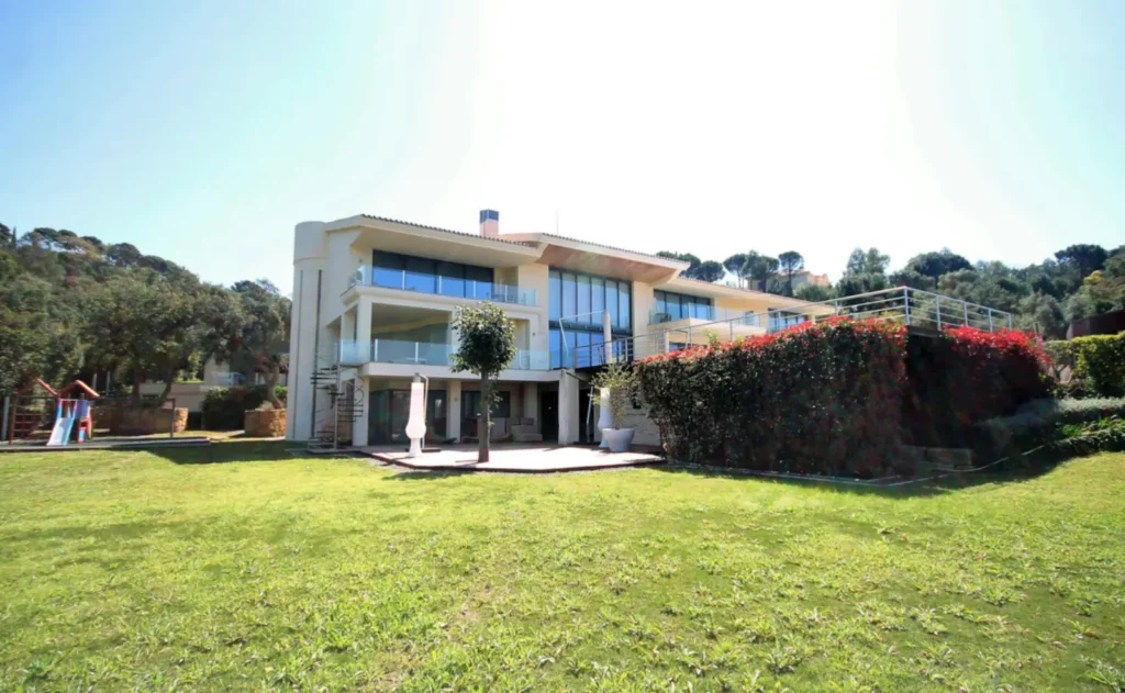 Contemporary Grand Estate in La Zagaleta | 9 Bedrooms | €9M 5