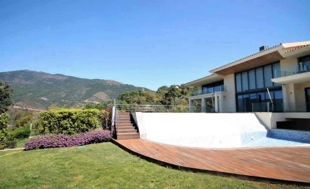 Contemporary Grand Estate in La Zagaleta | 9 Bedrooms | €9M 8