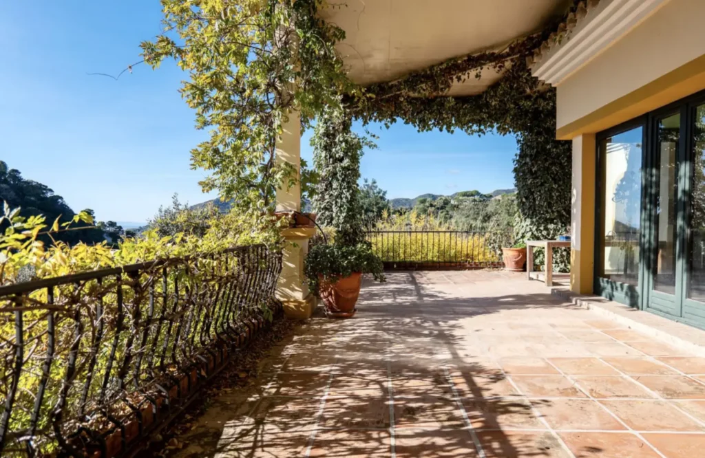 Elegant Andalusian Villa in La Zagaleta | 6 Bedrooms | €7M 2