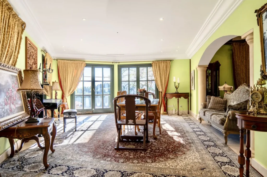 Elegant Andalusian Villa in La Zagaleta | 6 Bedrooms | €7M 5