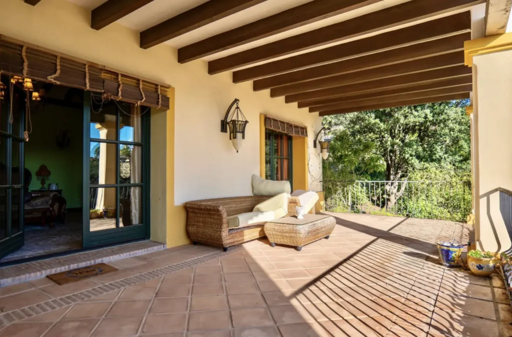 Elegant Andalusian Villa in La Zagaleta | 6 Bedrooms | €7M 9