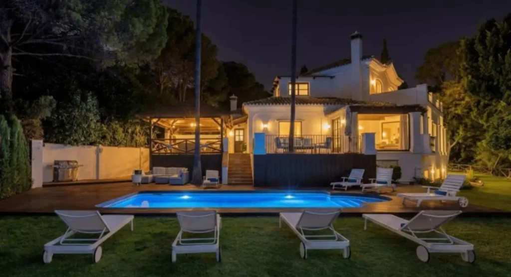 Elegant Golf-Front Villa in La Zagaleta | 5 Bedrooms | €6.49M 7