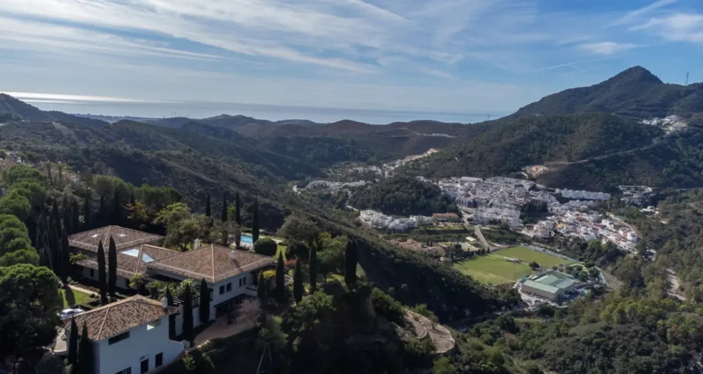 Grand Andalusian Estate in La Zagaleta | 8 Bedrooms | €9.9M 16