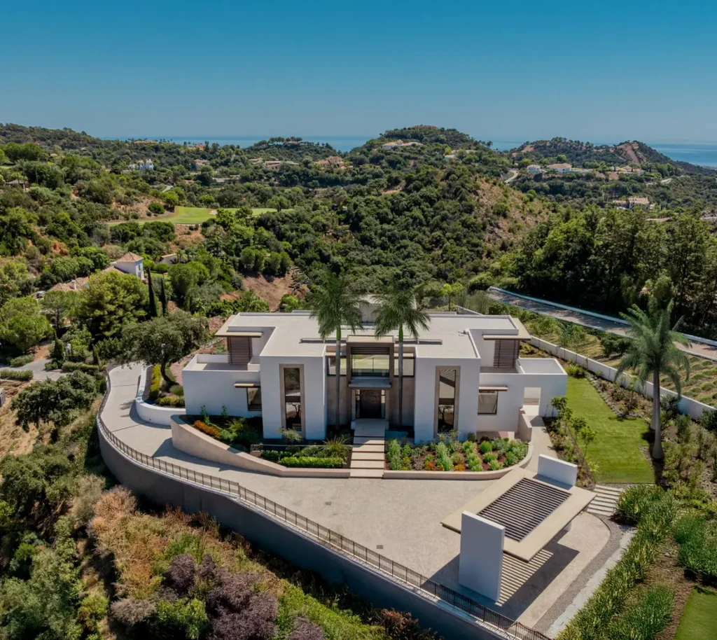 Luxury Sea View Villa for Sale in La Zagaleta | 6 Bedrooms | €13.25M 10