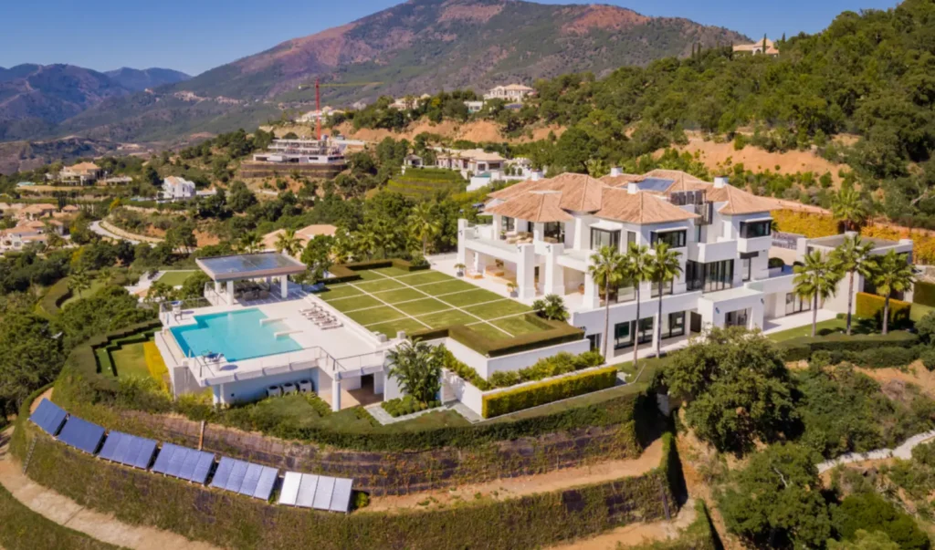 Ultra-Prime Contemporary Estate in La Zagaleta | 6 Bedrooms | €29M 4